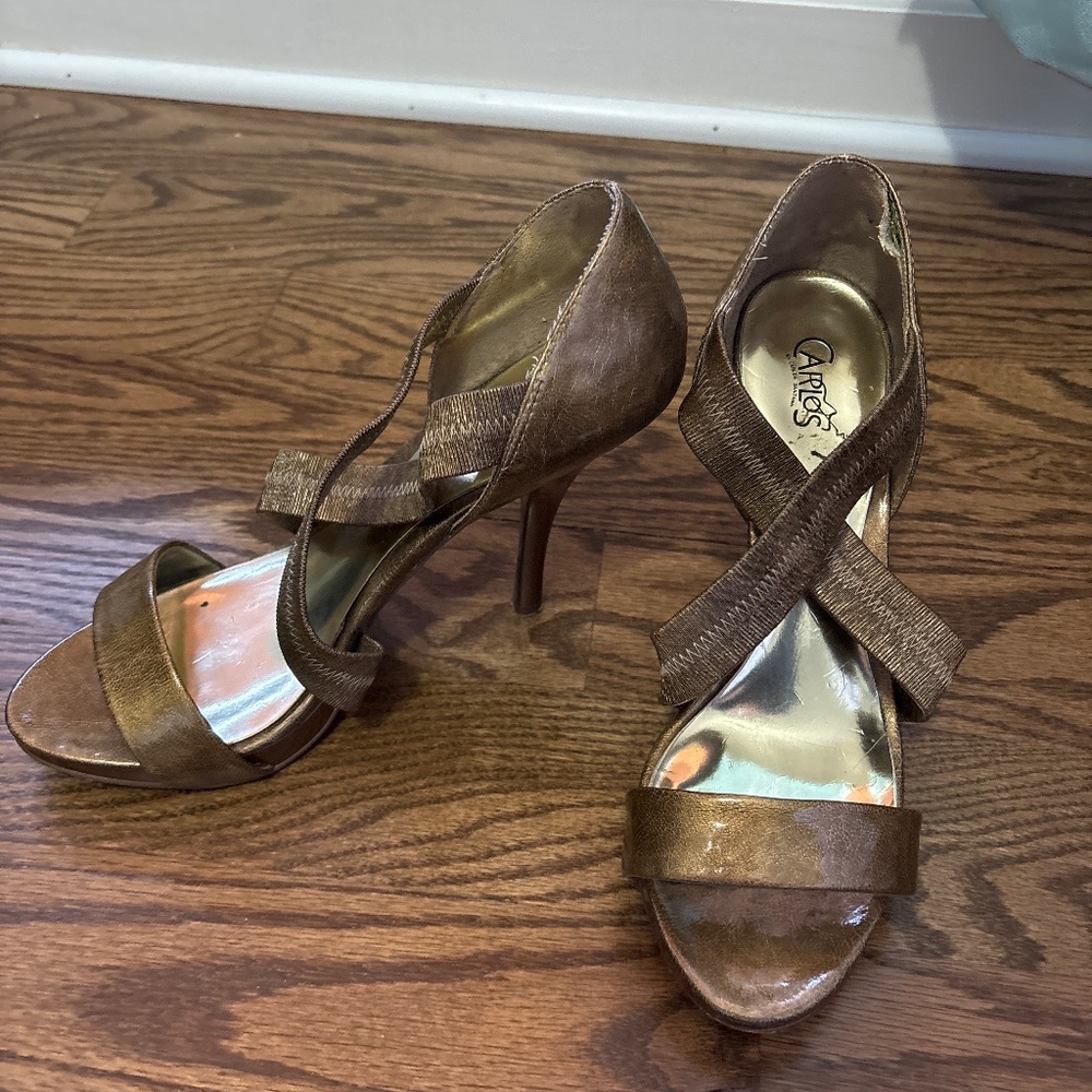 Carlos Santana sexy gold sandals